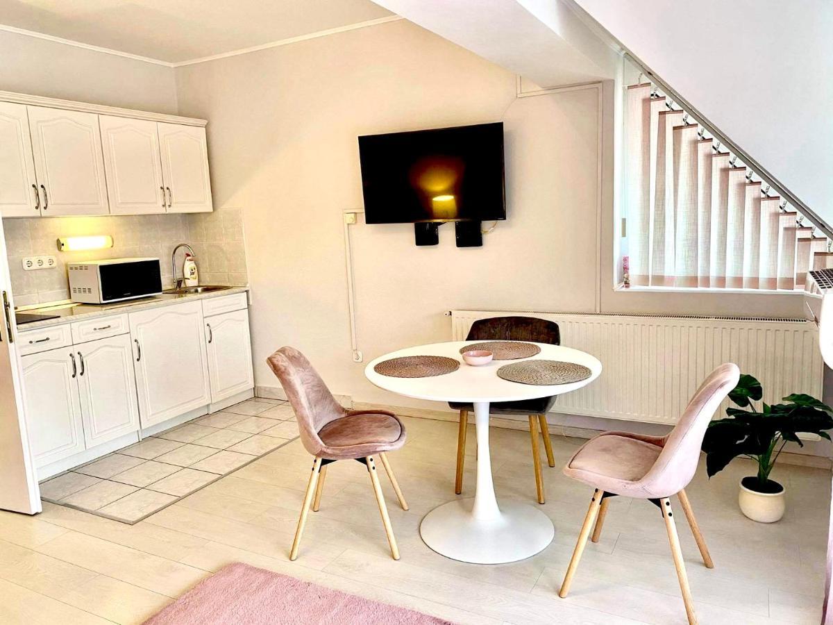 Roselio City Home Hévíz المظهر الخارجي الصورة